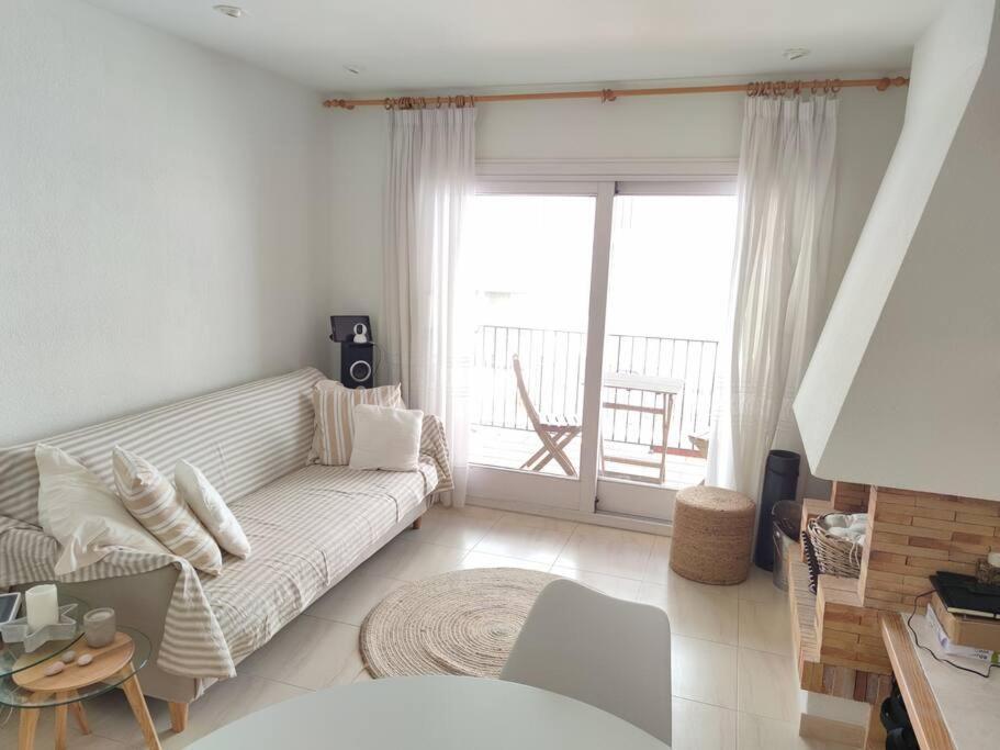 2 Minutes Walking To The Beach Parking Included Калея де Парафругел Екстериор снимка